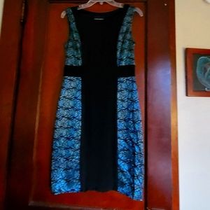 Cotton dress with lacy details